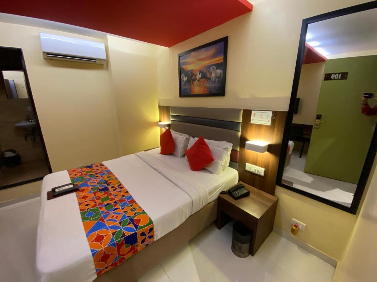 Hotel Regal International - Near Mumbai International Airport Andheri East Exterior foto